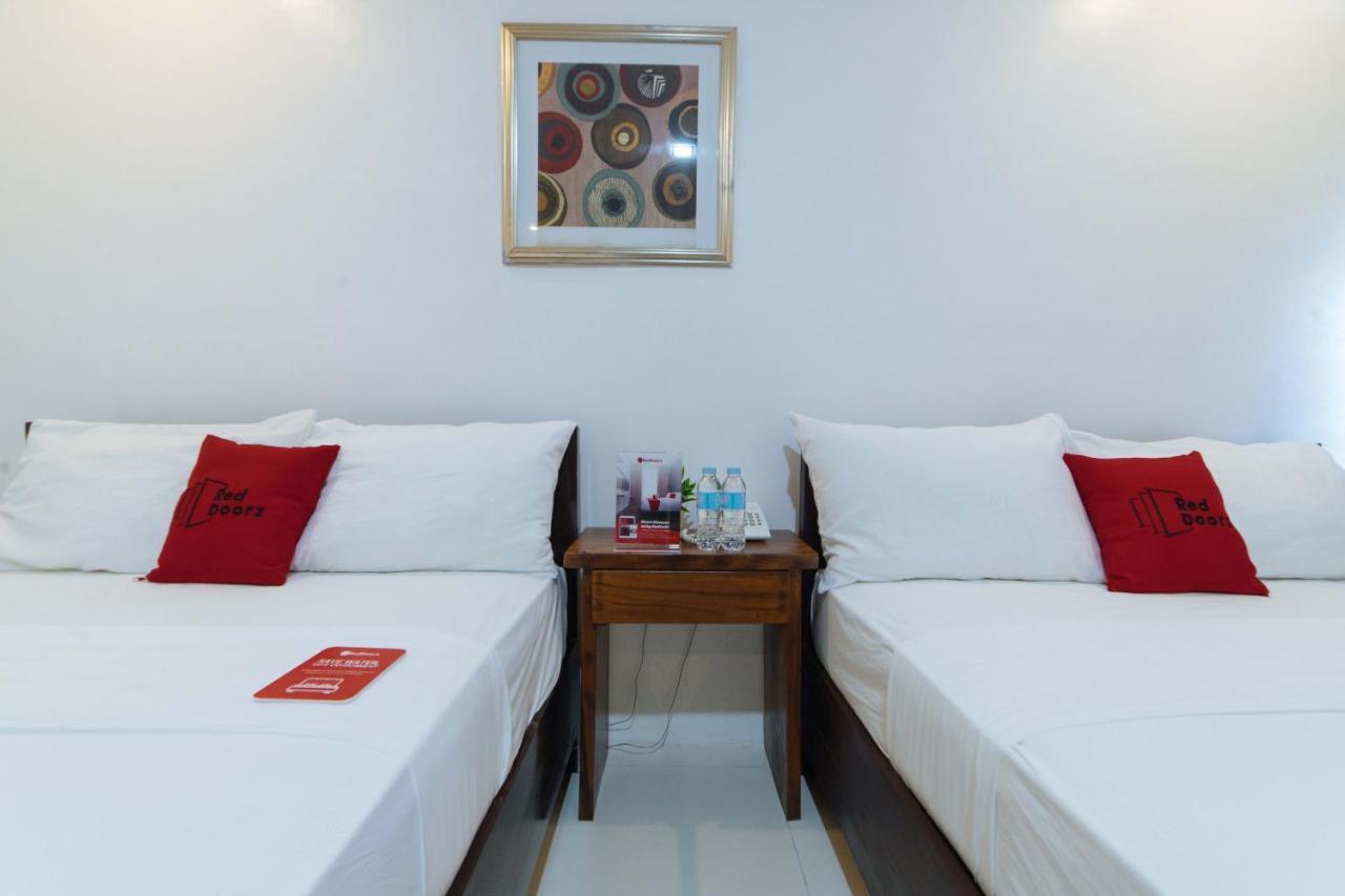 Reddoorz Plus @ San Roque Roxas City Kültér fotó